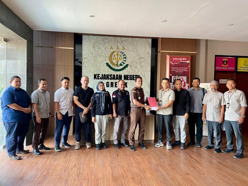 Manipulasi Faktur Pajak Rp 42,5 Miliar, Pengusaha Kertas Gresik Ditahan Penyidik  DJP & Kejati Jatim