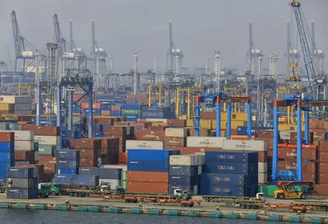 Indonesia Alami Defisit Neraca Dagang setelah Surplus 72 Bulan Berturut-turut