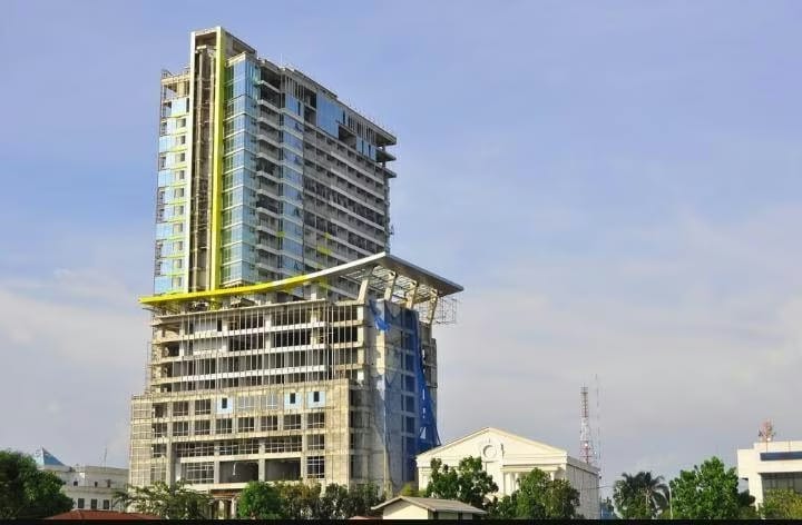 Pengembang Gedung Tertinggi di Riau The Peak Pailit
